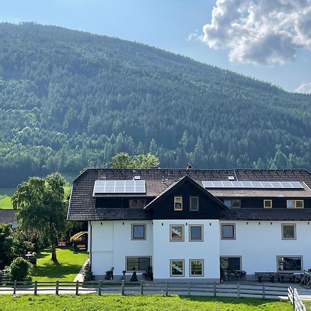 Landhaus Lungau ザンクト・ミヒャエル・イム・ルンガウ エクステリア 写真