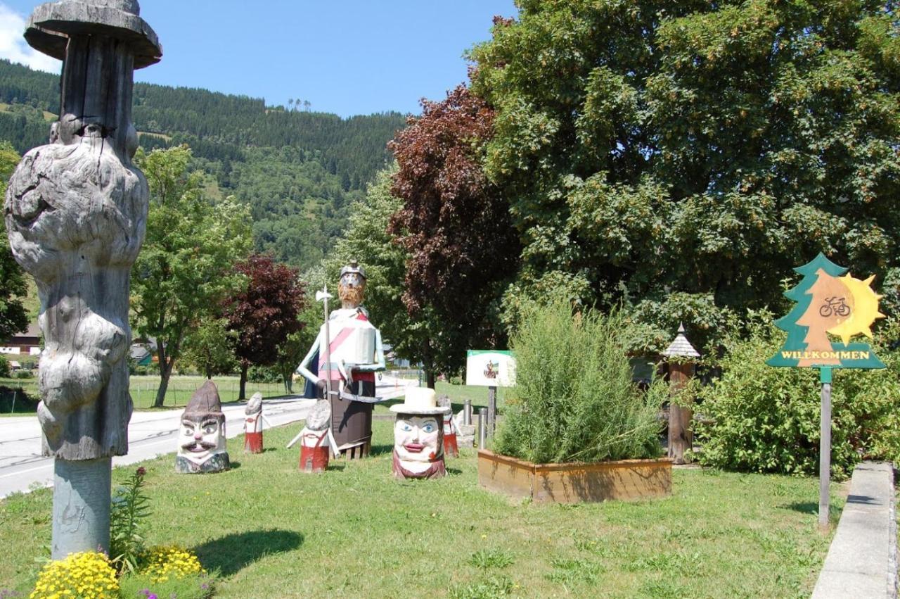 Landhaus Lungau ザンクト・ミヒャエル・イム・ルンガウ エクステリア 写真