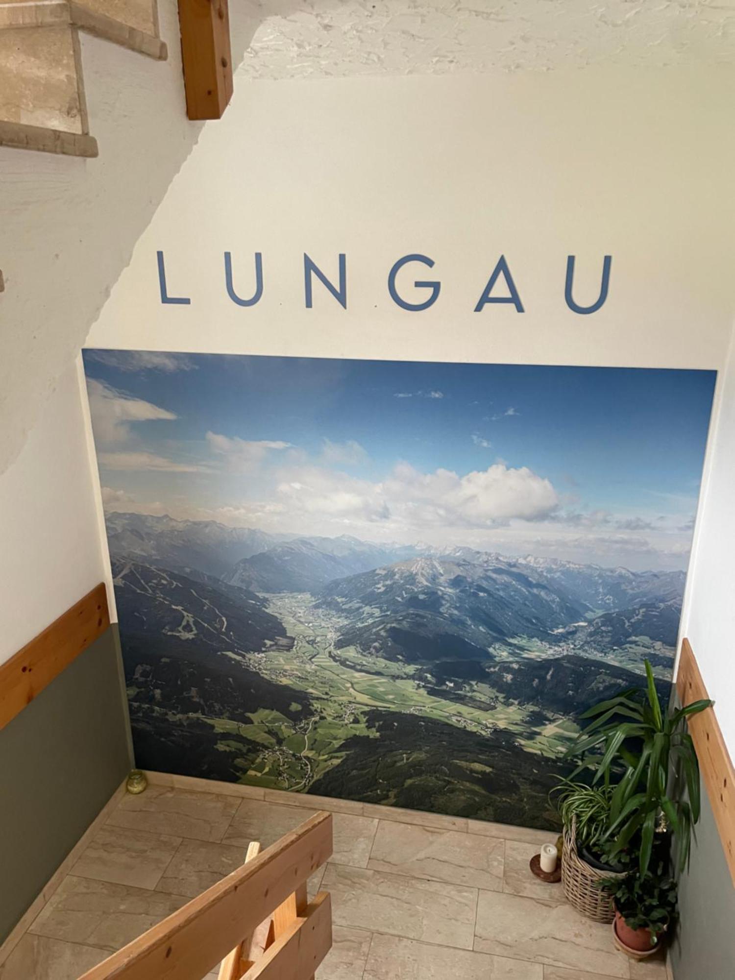 Landhaus Lungau ザンクト・ミヒャエル・イム・ルンガウ エクステリア 写真