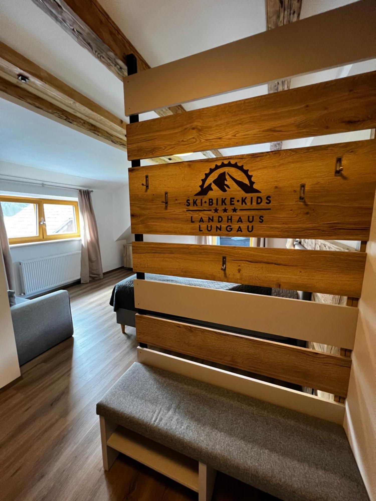 Landhaus Lungau ザンクト・ミヒャエル・イム・ルンガウ エクステリア 写真